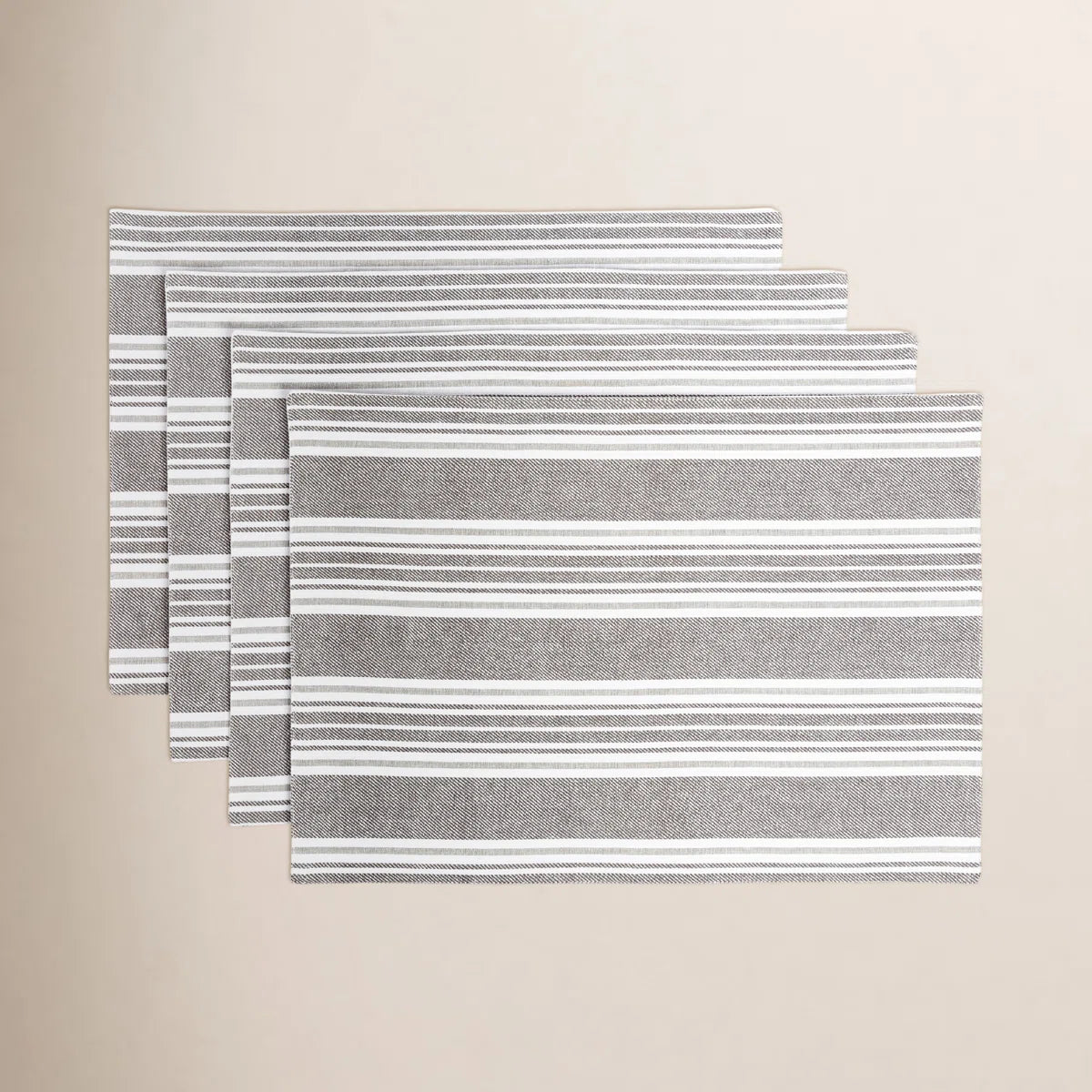 Set of 4 Reversible Woven Placemats - Grey