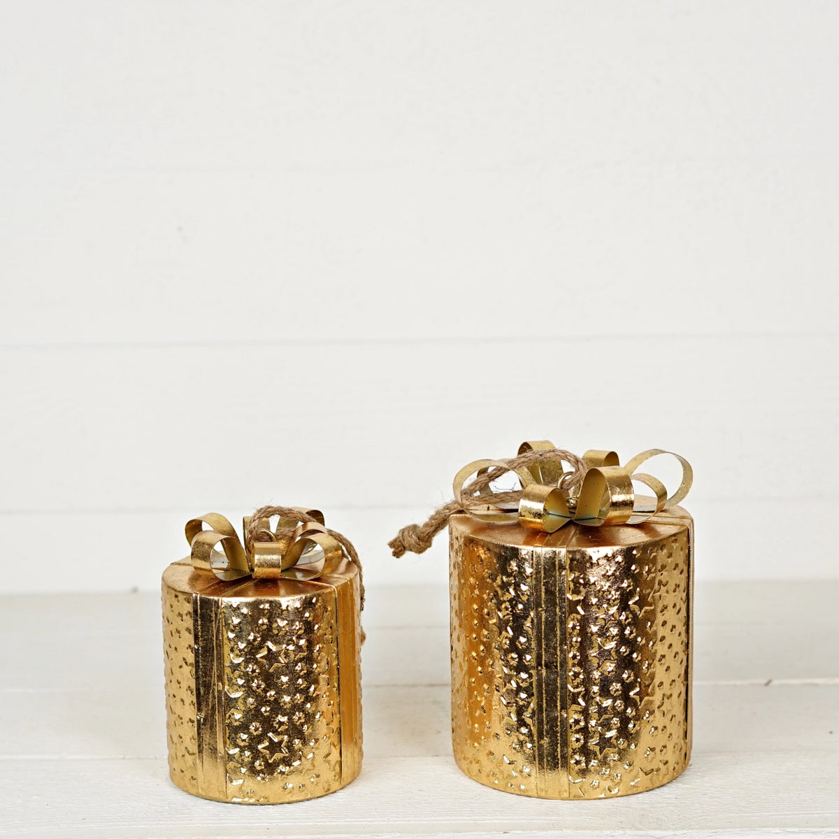 Dazzling Gold Metal Round Gift Box